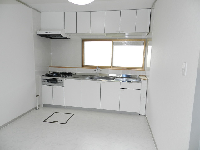 室蘭市白鳥台1丁目9-4戸建のキッチン