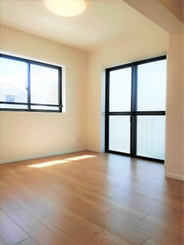 マイキャッスル葉山の洋室