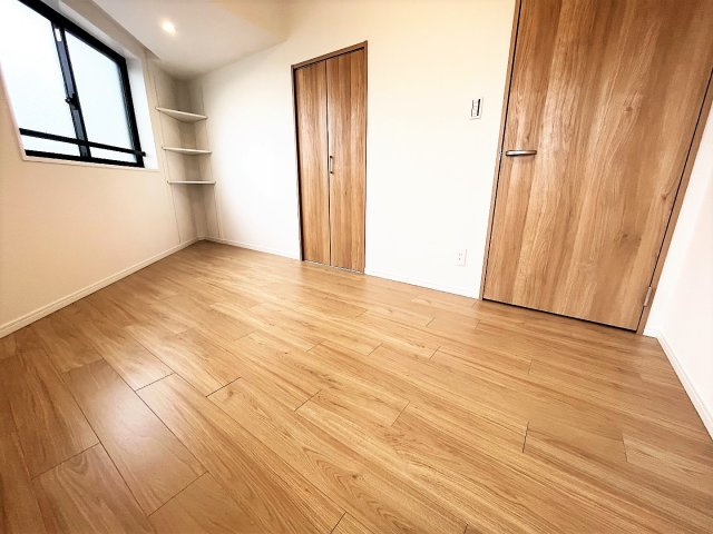 マイキャッスル葉山の洋室