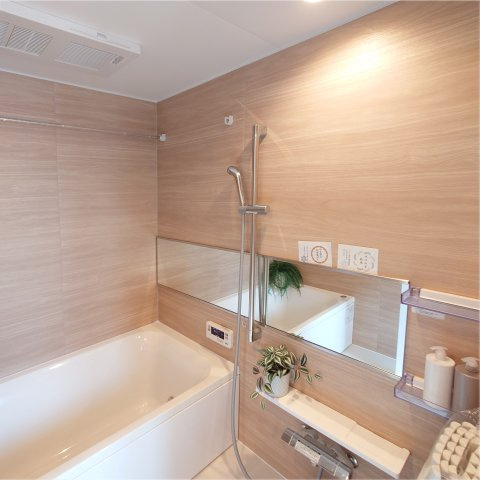 マイキャッスル葉山の浴室