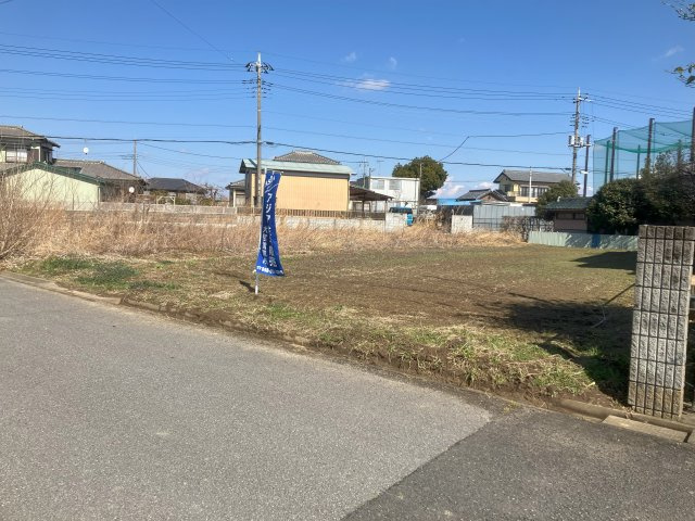 敷地面積73坪　売地　越谷市船渡②の前面道路含む現地写真|お車の出し入れもラクラクです♪
