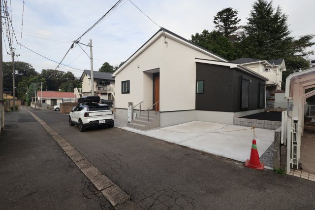 《仲介手数料無料》岩槻区宮町２丁目6-3(全1戸)新築一戸建てリナージュの外観|撮影日 2025年10月20日 15:00 曇り