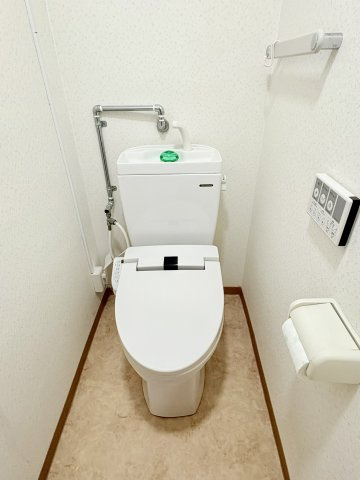 弥生ハイツ　豊橋市弥生町字中原のトイレ|トイレも綺麗な状態です。