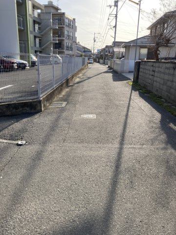 紅葉町　土地 A号地の前面道路含む現地写真