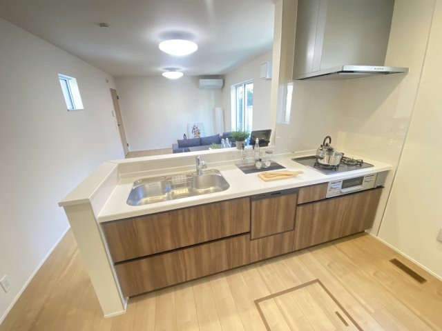 『八王子市新築戸建て』八王子市諏訪町100-4【仲介手数料無料】　２４ー１期のキッチン|～仲介手数料無料☆八王子ひなた不動産～　八王子市諏訪町　新築戸建て