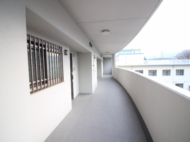 メゾン・ポルテボヌールのその他共用部分|共用廊下