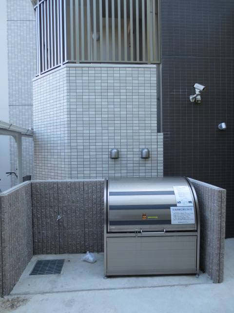 メゾン・ポルテボヌールのその他共用部分|敷地内ゴミ置場