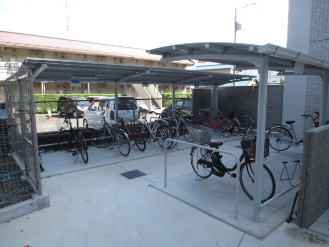 メゾン・ポルテボヌールのその他共用部分|駐輪場