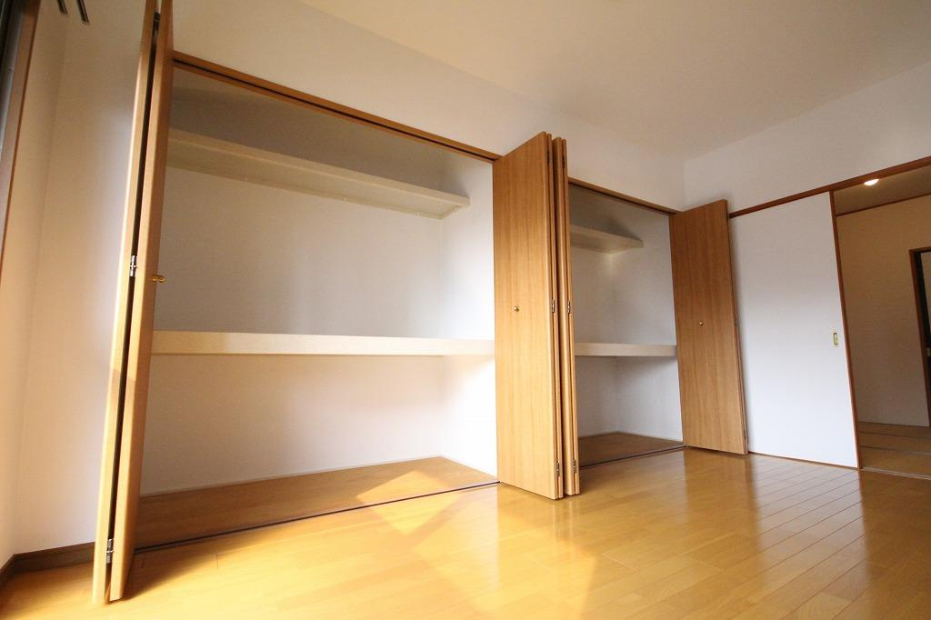 ピュア・プルーンの収納|※お部屋により仕様が異なる場合があります。