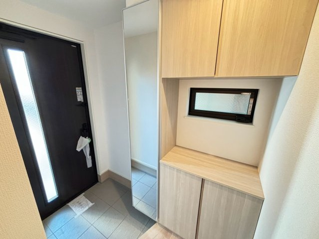 藤沢市辻堂元町　全3棟　1号棟の玄関