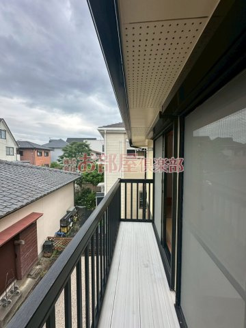 亀幸園ハイツのバルコニー|外からの目が気にならないバルコニーで洗濯物が干せます