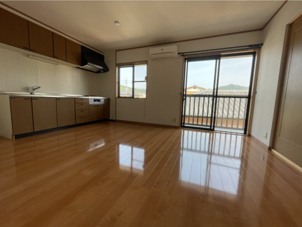 亀幸園ハイツの居間・リビング