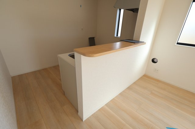 《仲介手数料無料》西区大字宝来1279-1新築一戸建てクレイドルガーデンのキッチン|撮影日 2025年11月10日 13:45 晴れ