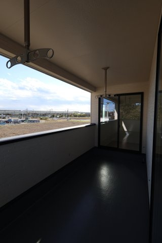 《仲介手数料無料》西区大字宝来1279-1新築一戸建てクレイドルガーデンのバルコニー|撮影日 2025年11月10日 13:45 晴れ