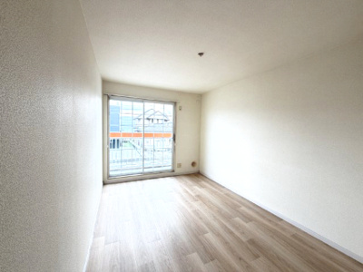 【寝室】 | ホワイトハウスフォーレント・ヒロ