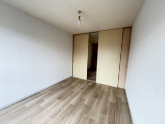 【寝室】 | ホワイトハウスフォーレント・ヒロ