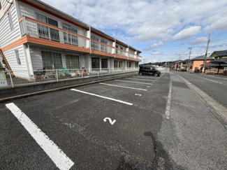 【駐車場】 | ホワイトハウスフォーレント・ヒロ