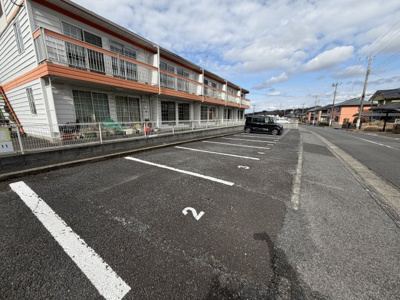 【駐車場】 | ホワイトハウスフォーレント・ヒロ