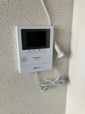 【玄関】 | ホワイトハウスフォーレント・ヒロ