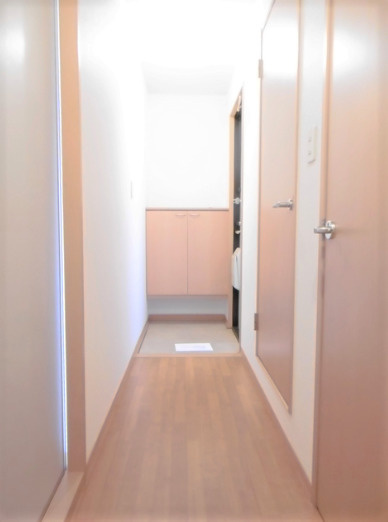 ベリークレセントの玄関|収納もある玄関です