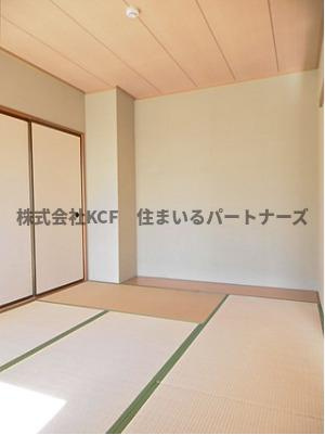 クレール津福1の和室|和室ならではの温かな和の空間で寛ぎの時間を過ごせます