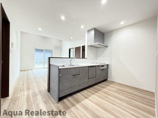 丸亀市飯山町川原の新築一戸建のキッチン|キッチンでお料理をお楽しみください