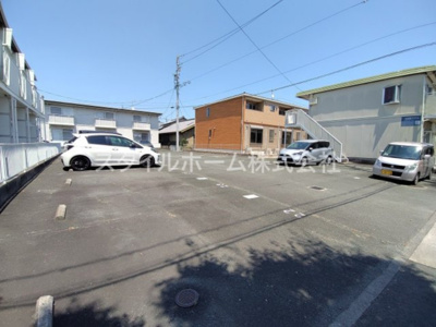 【駐車場】 | サンコーポ山田　B | 車をお持ちの方に嬉しい駐車場付きの物件です