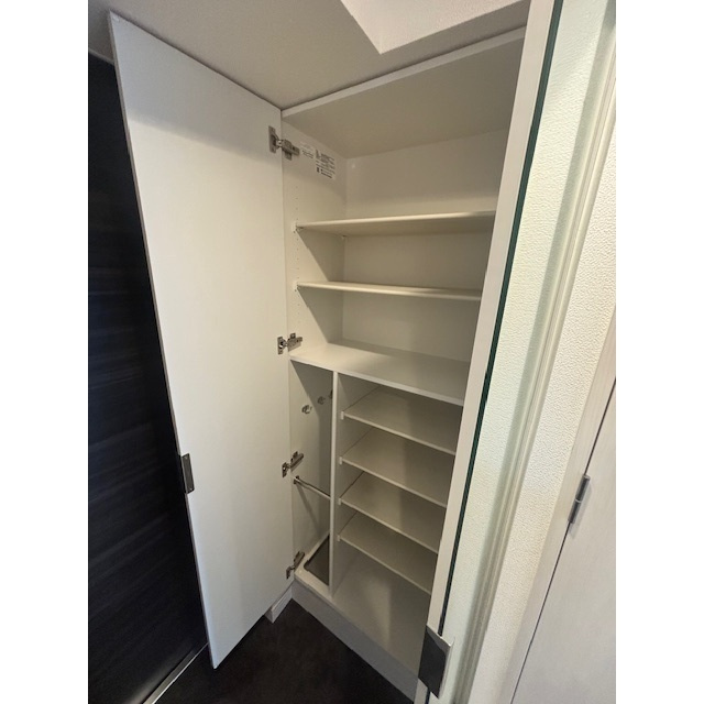 アドバンス名古屋ブランシュの収納|シューズボックス