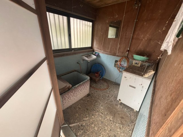 山武市松ケ谷ロ　中古戸建の浴室