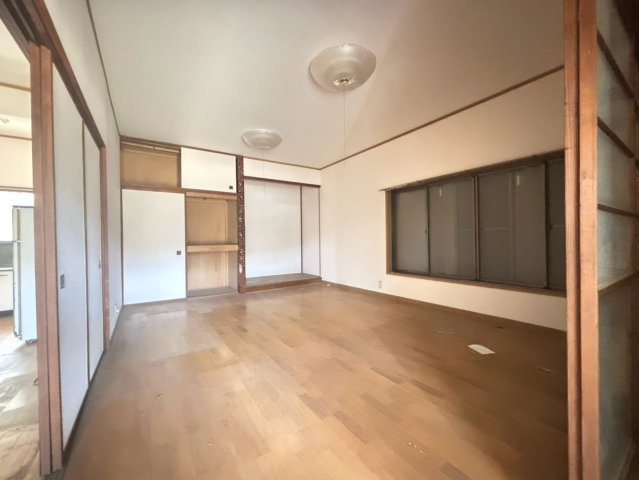 山武市松ケ谷ロ　中古戸建の洋室