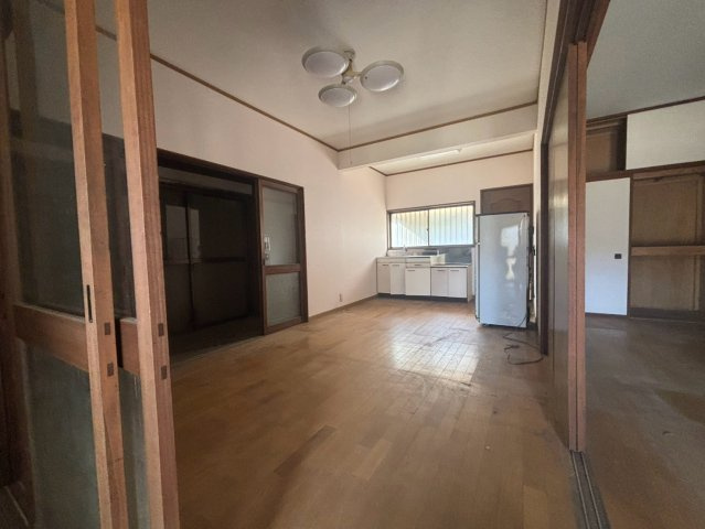 山武市松ケ谷ロ　中古戸建の洋室