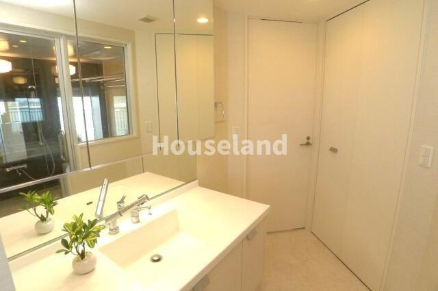 和歌山マリーナシティ・シエルヴィータの独立洗面台