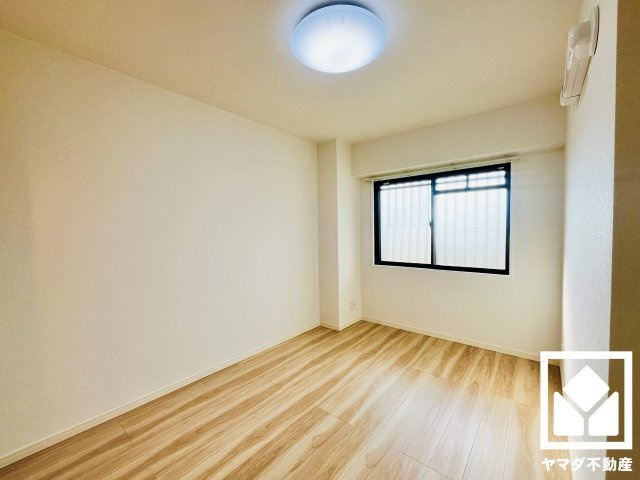 グラン・コート北宇治2の寝室