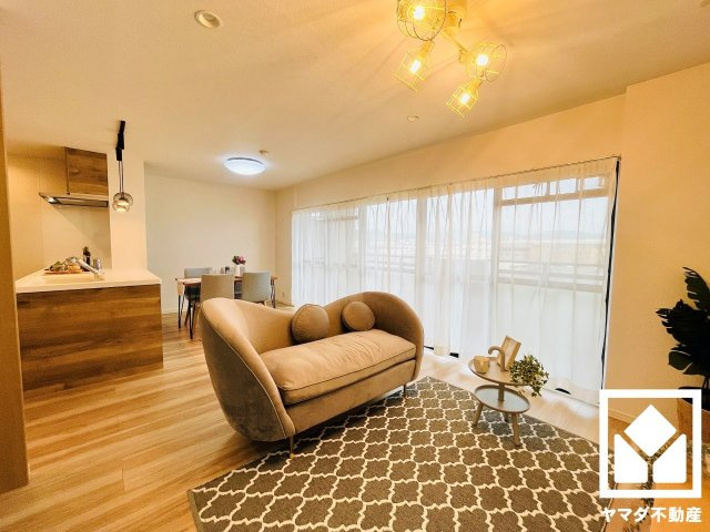 グラン・コート北宇治2の居間・リビング