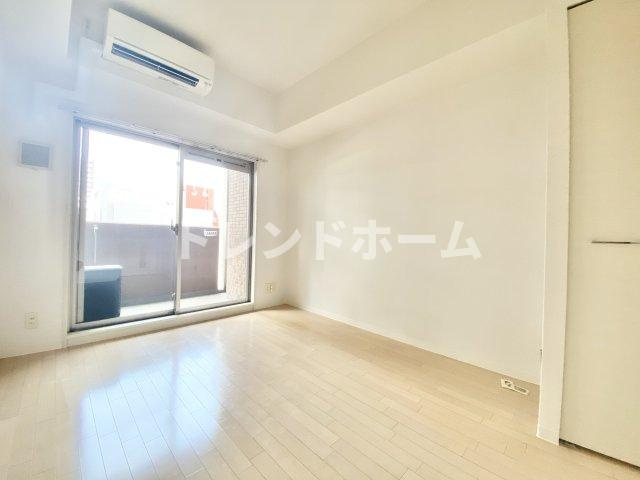 プレサンス天満橋アンジェの居間・リビング|選べる家電プランあり！！