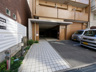 【エントランス】