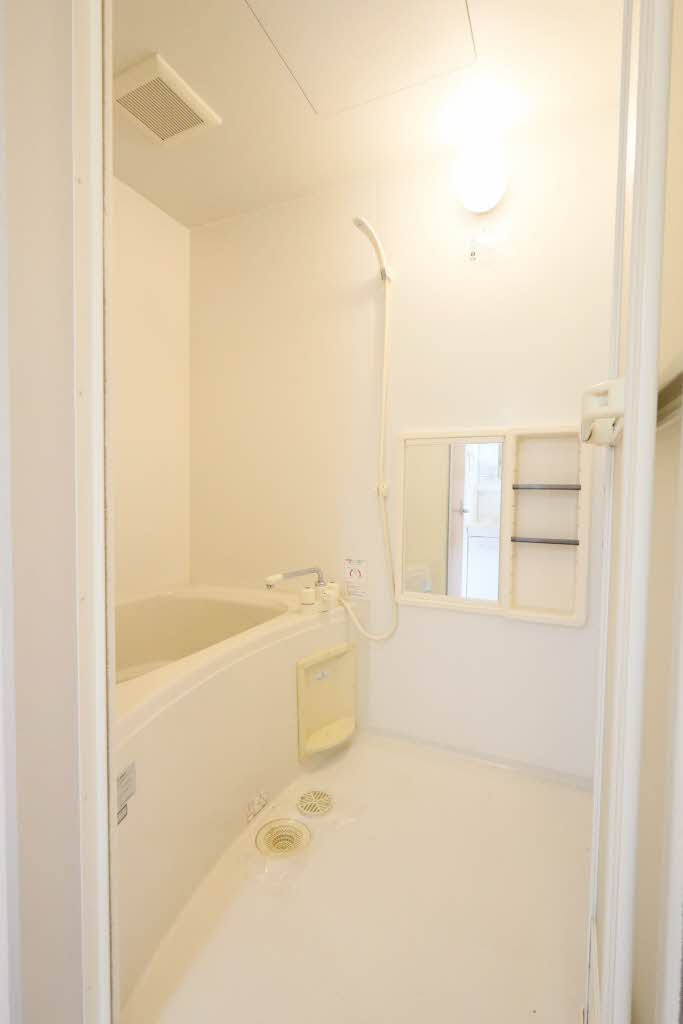 シャーメゾン・エクセルの浴室