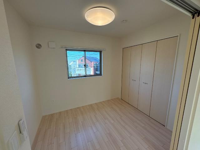 アルバ西岡本の寝室|寝室