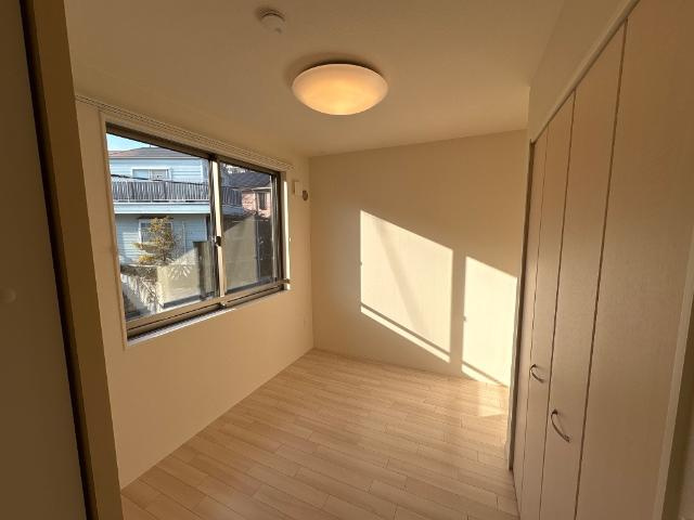 アルバ西岡本の寝室|寝室