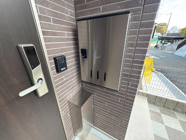 アルバ西岡本のその他共用部分|宅配ボックス