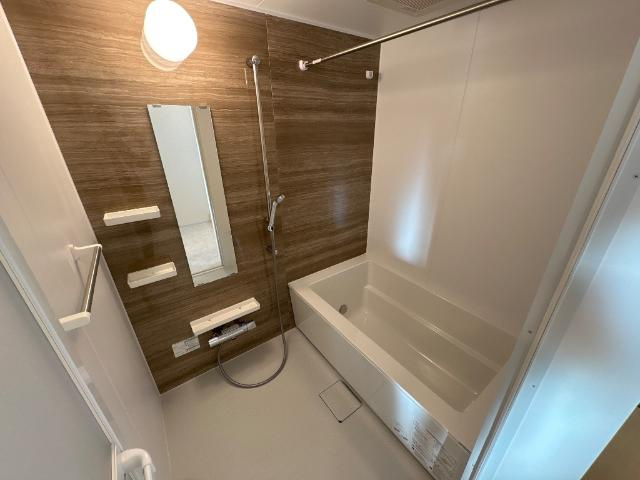 アルバ西岡本の浴室|バス