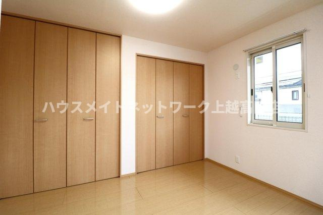 シャンブル・アンソレイエの洋室|洋室