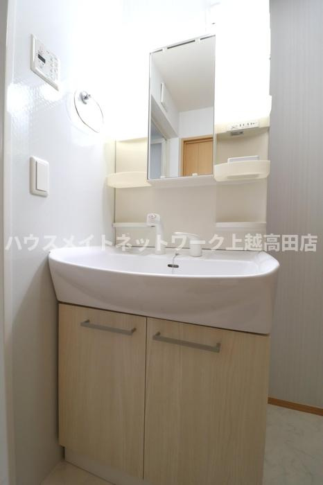 シャンブル・アンソレイエの独立洗面台|洗髪洗面化粧台