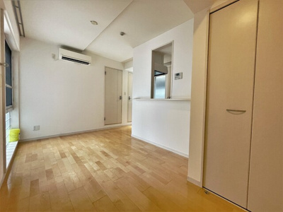 ★収納付きのエアコン★