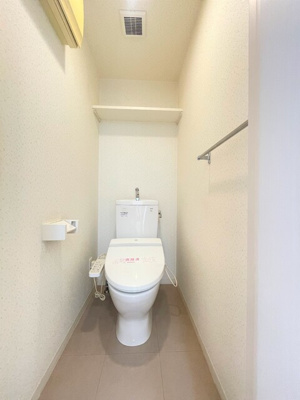 ★洗浄便座付きのトイレ★