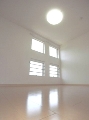 【内装】 | ディアカーサ | 内装です