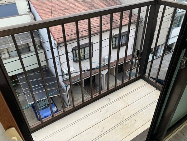 時山クリーンハイツ淡路のバルコニー