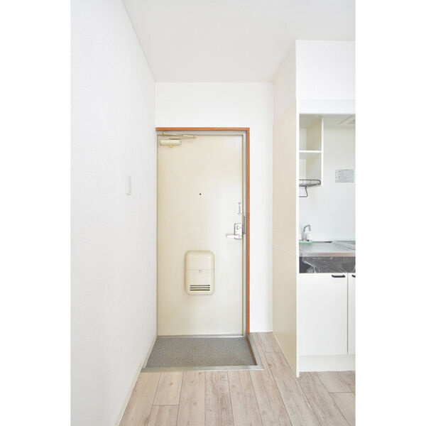 時山クリーンハイツ淡路の玄関