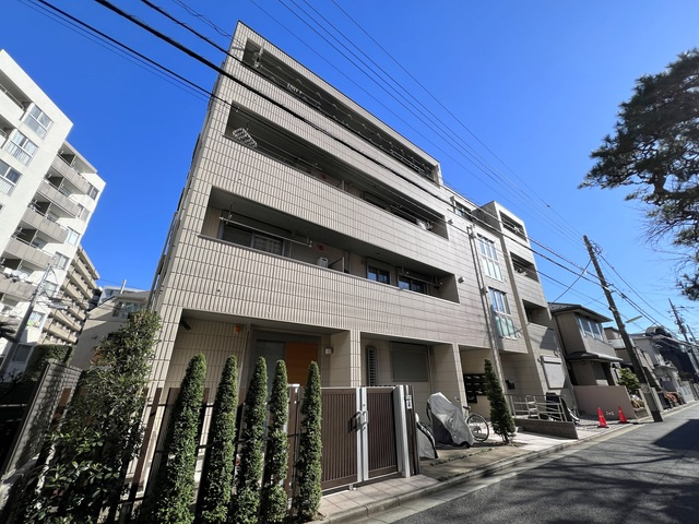 ロイヤル三軒茶屋の外観|★耐震構造の旭化成へーベルメゾン★