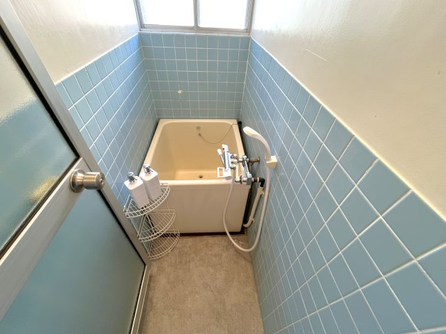 田中アパートの浴室